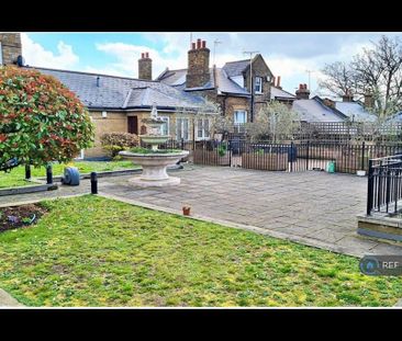 2 bedroom penthouse to rent - Photo 3