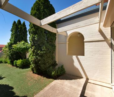 Family Home In Heart Of Bruce - Photo 5