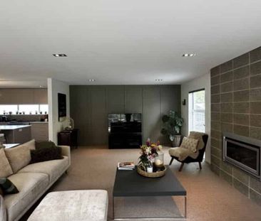 Simply stunning and super private - Photo 4