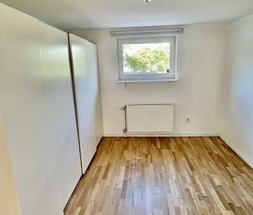 Spånga torg - Photo 4