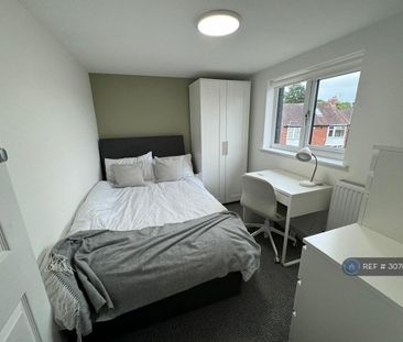 6 bedroom end of terrace house to rent - Photo 4