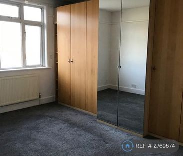 3 bedroom end of terrace house to rent - Photo 4