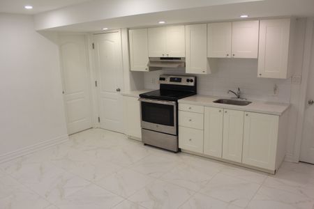 For Lease - 2 Bakersfield Road, Brampton, Ontario - Photo 3