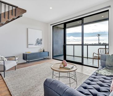 Quality 3 Bedroom Apartment - Photo 2