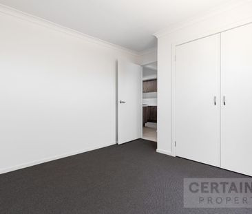 Stylish Brand New Family Home in Winter Valley - Photo 5