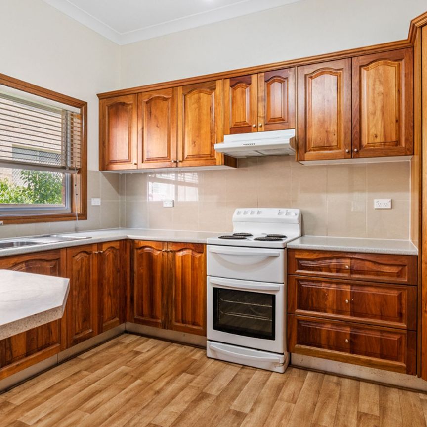 10 Cambridge Avenue, 2200, Bankstown Nsw - Photo 1