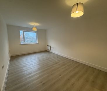 Coxhill Way, Aylesbury - Photo 4