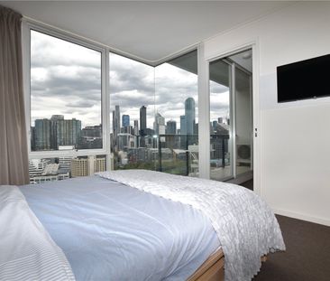 2611/63 Whiteman Street - Photo 3