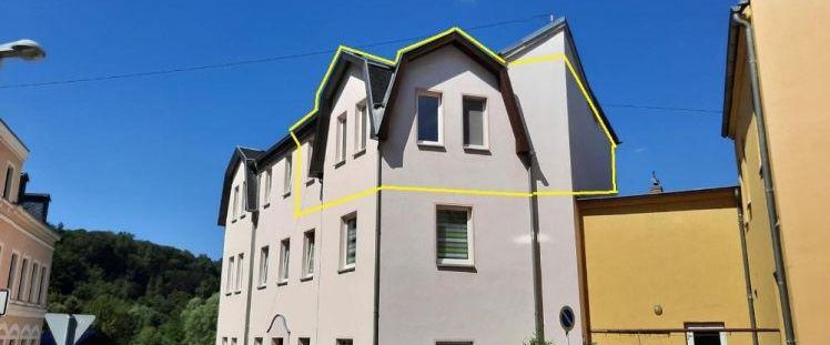 Schöne 3 Raum Wohnung im DG in Elsterbergs - Photo 1