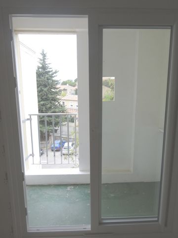 T3 63m²+PARKING 562€ H.C Nîmes route d’Uzès - Photo 4