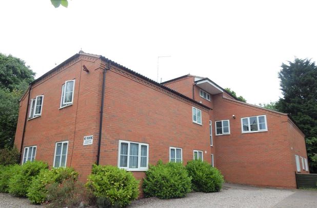 Winforton Close, Redditch - Photo 1