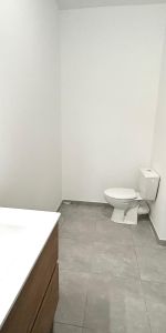 Location Appartement 2 pièces 51m² ST ETIENNE 42000 - Photo 3