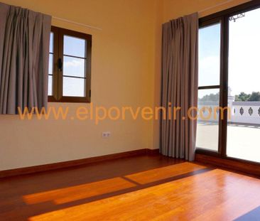 4 room luxury Detached House for rent in Torrent, Valencia - Photo 2