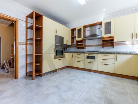 Moradia T3 em Lisboa - Foto 5