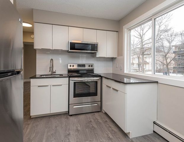 Burgundy | 10315 113 Street, Edmonton - Photo 1