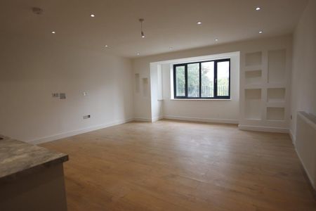 3 bedroom apartment to rent - Photo 2