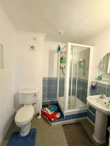 Chestnut Courtavenue Roadmalvernworcestershire, WR14 - Photo 5