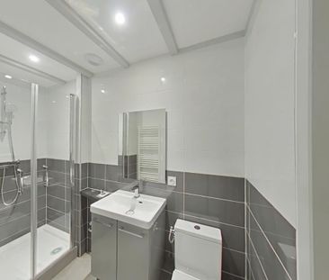 Location Maison 5 pièces 90m² CHAUVIGNY 86300 - Photo 2