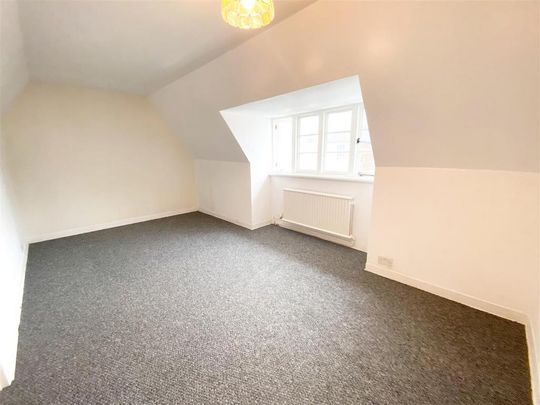3 bedroom maisonette to rent - Photo 1