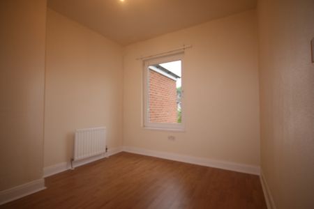 10 Victoria Road, Belfast, BT4 1QU - Photo 3