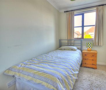 3 bedroom detached house to rent - Photo 2