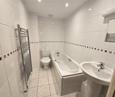 2 bedroom flat to rent - Photo 6