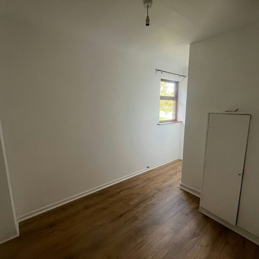 Apartment to rent on - Photo 1
