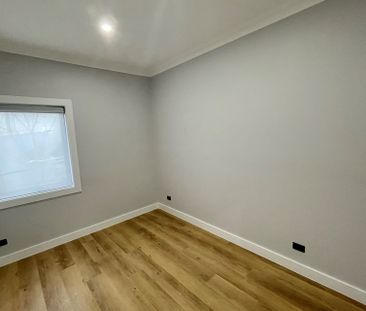 Renovated Home & Convenient Location in Warrimoo! - Photo 2