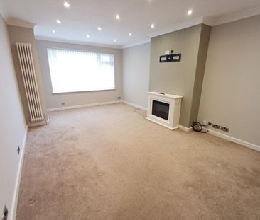 2 bedroom bungalow to rent - Photo 1