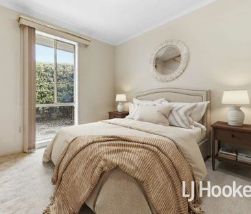 11 Ironbark Close Close, Hampton Park VIC - Photo 6
