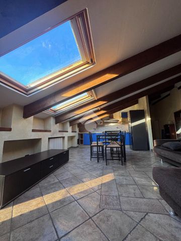 Porzione di trifamiliare in affitto - Photo 3