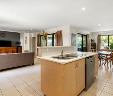 Tranquil Living in Sanctuary Woods Private Estate - Photo 6