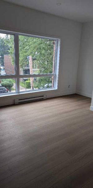 LUXUEUX 3 1 /2 À LOUER À MONTRÉAL - Photo 1