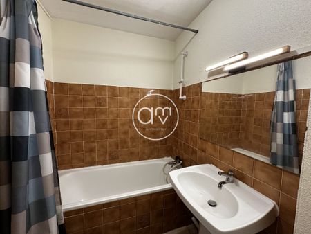 Location Appartement 2 pièces 29m² LA SEYNE SUR MER 83500 - Photo 4