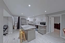 Detached Home For Lease | N8107500 - Photo 4