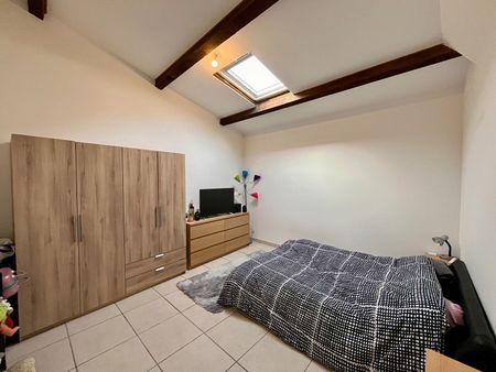 Location Appartement 4 pièces 94m² - Photo 4