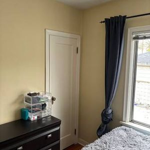 Room available in Queen Elizabeth - Photo 2