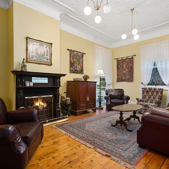 Ideal For Melbourne or Bendigo Commuters! - Photo 1