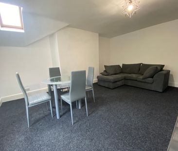 2 Bed Flat, Daisy Bank Road, M14 - Photo 1