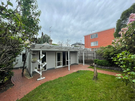 10 Carrington Street, Hawthorn, VIC - Photo 3