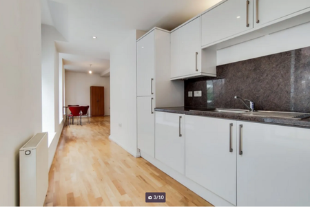 2 bedroom flat to rent - Photo 4