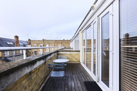 4 bedroom flat to rent - Photo 3