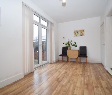 Firville Avenue, Normanton - Photo 3