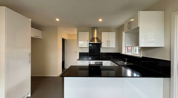 14a Arlington St - Photo 1