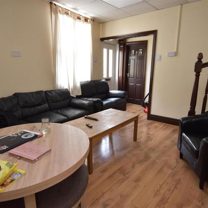 4 bedroom house to rent - Photo 1