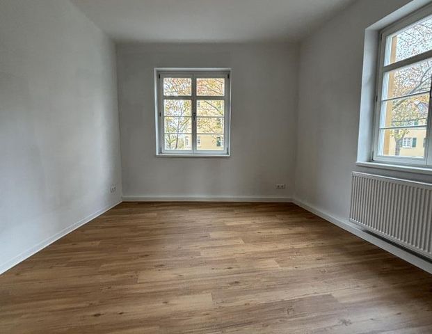 Großzügige 3-Zimmer Wohnung wartet auf Ihren Einzug! - Foto 1