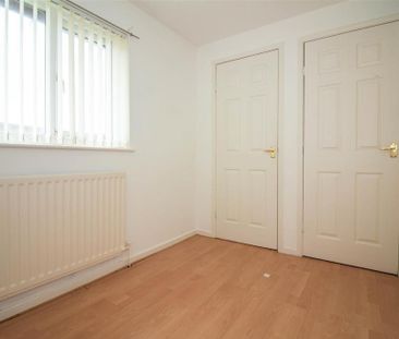 2 bedroom semi-detached house to rent - Photo 4