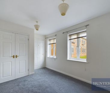2 bedroom Flat To Let - Photo 3