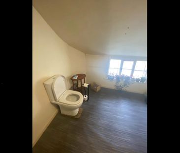 3 bedroom flat to rent - Photo 4