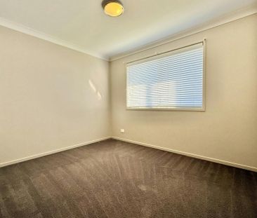 Spacious 4-Bedroom Family Home - Photo 5